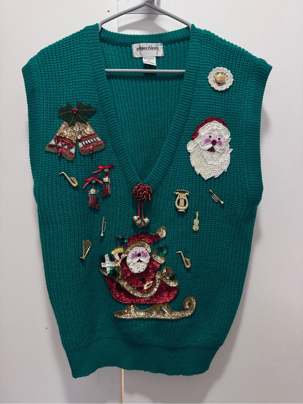 Women’s Green Embellished Holiday Sweater Vest. Vintage